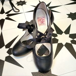 Pinup Couture Black Heart Heels Size 9